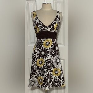 B. Smart Floral V-Neck Fit & Flare Dress Size 16 Brown Yellow